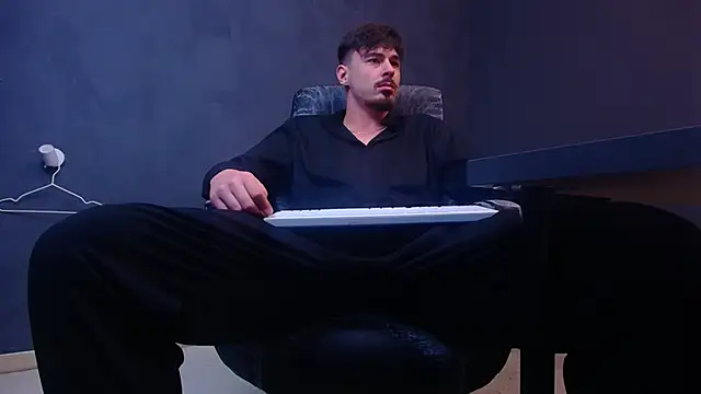 EnzoRace's cam snapshot