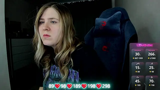 Olivia_Munk's cam snapshot