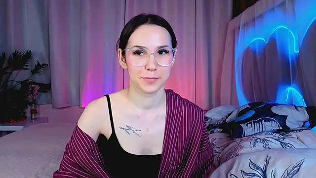 -CindyLou's cam snapshot