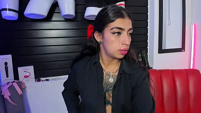 TeennNaugthy18's cam snapshot