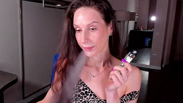 Mila_Anders's cam snapshot