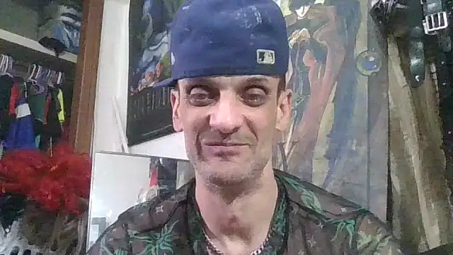 slinginbigD live sex cam