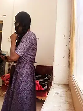 Riya_917's cam snapshot