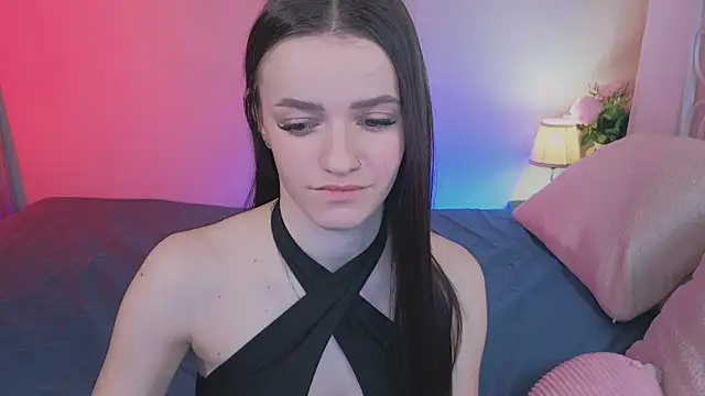 E_l_i_z_e_'s cam snapshot