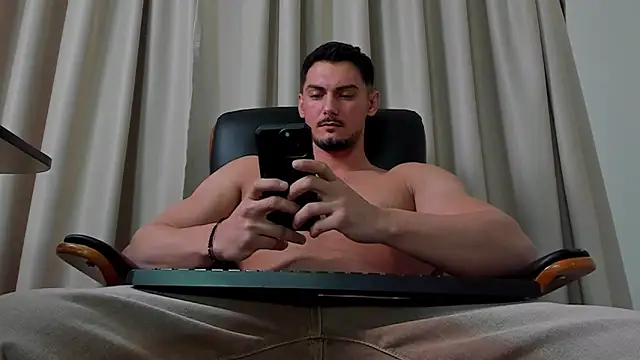 ClintMasters live sex cam