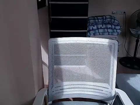 xTheLastVIRGINx's cam snapshot