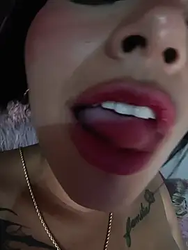 Kylie_brazt live sex cam