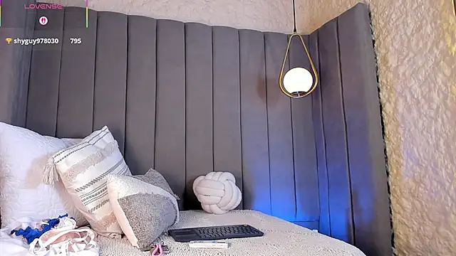 Elise_Diamond's cam snapshot