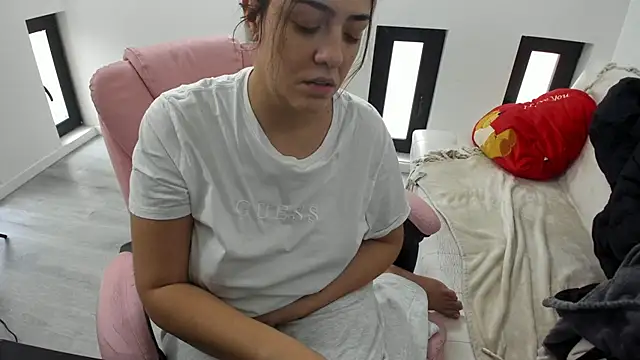 Dyana_Kaylinn's cam snapshot