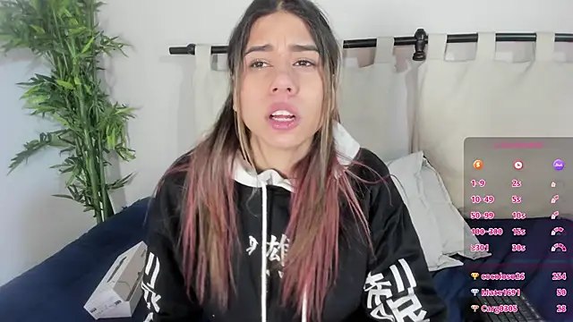 Rachell_criss's cam snapshot