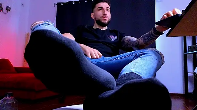 MightyAaron66's cam snapshot