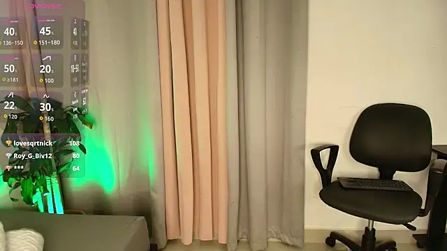 Natalye_23's cam snapshot