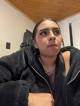 Hilary_pinkk's cam snapshot