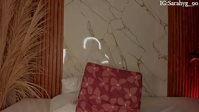 sara_gwen's cam snapshot