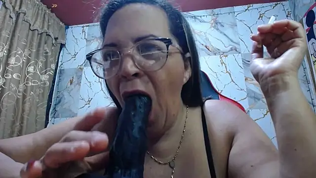 alina_maturehot's cam snapshot