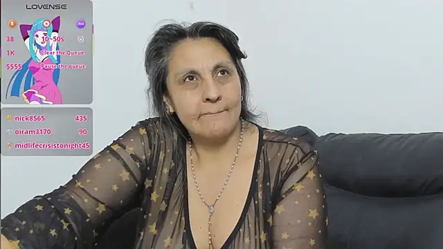 merlyna_goldens's cam snapshot