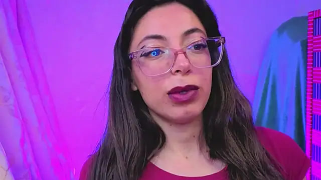 Miranda_sexlove_'s cam snapshot