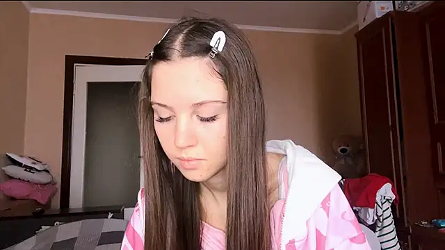 VelvetMax's cam snapshot