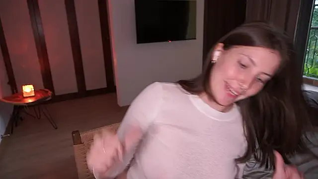 ItsEzheVika live sex cam