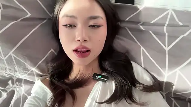 yourlittlesunrise_ live sex cam