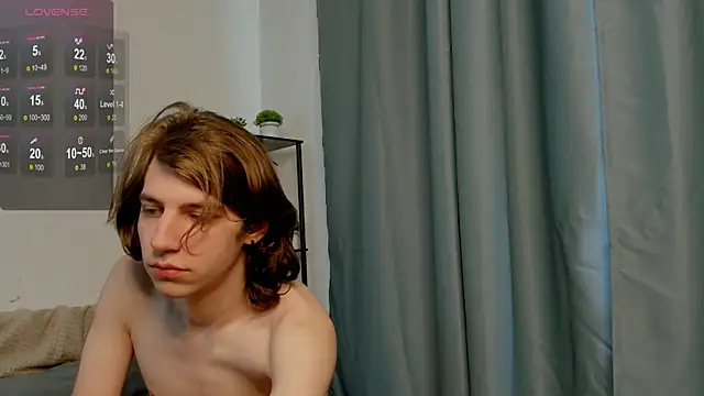 AvenGlow live sex cam