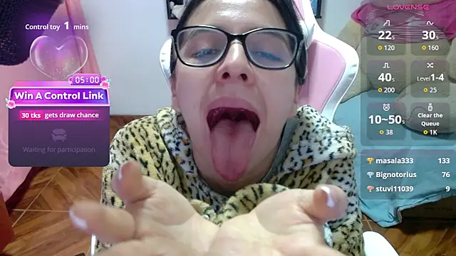 Maggie_Fox3's cam snapshot