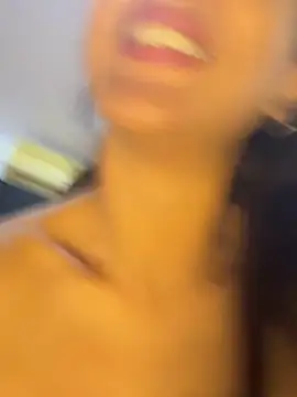 chicachocolate01's cam snapshot