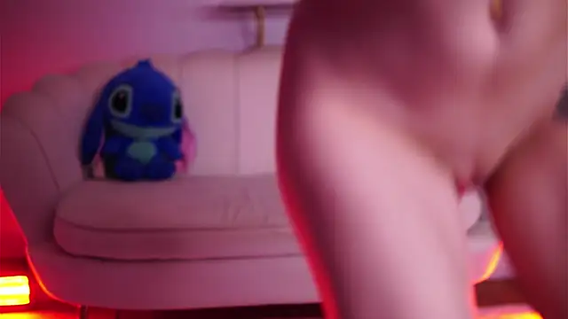 LaraSynn's cam snapshot