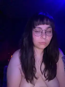 Solo_yoss live sex cam