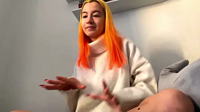 EmilyHein's cam snapshot