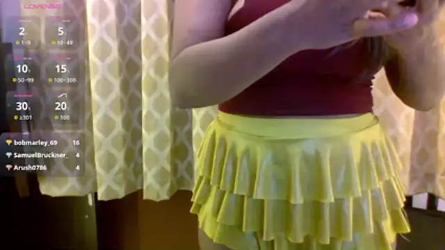 Teekhi_mirchii's cam snapshot