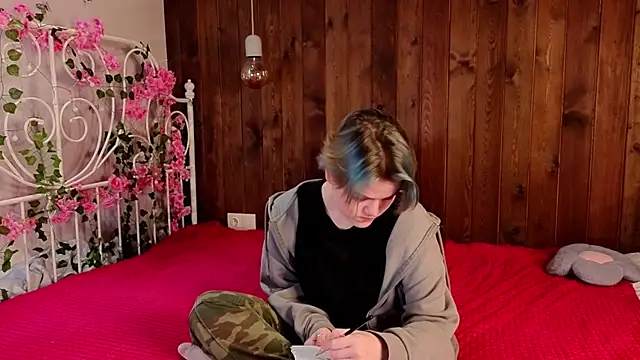 RoyceCamon's cam snapshot