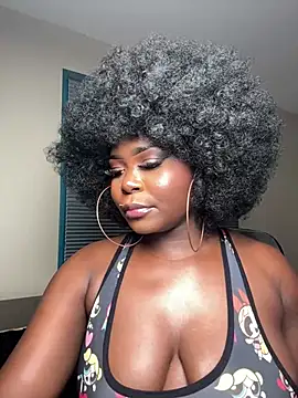 WomanNextdoor1's cam snapshot