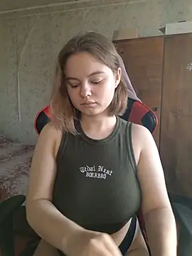 SlipperSherry live sex cam