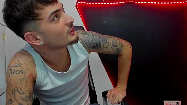 BrandonTate live sex cam