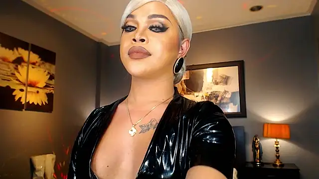 MarryQueen22 live sex cam