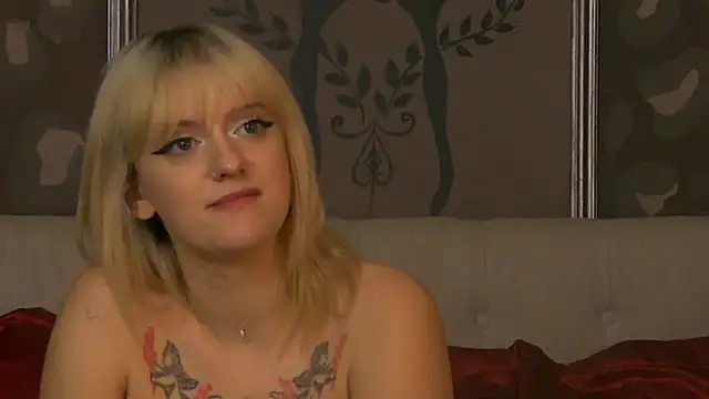 NyssaRaven's cam snapshot