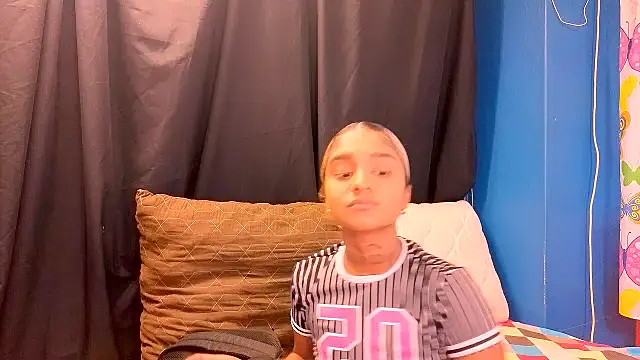 indiansumaya29's cam snapshot