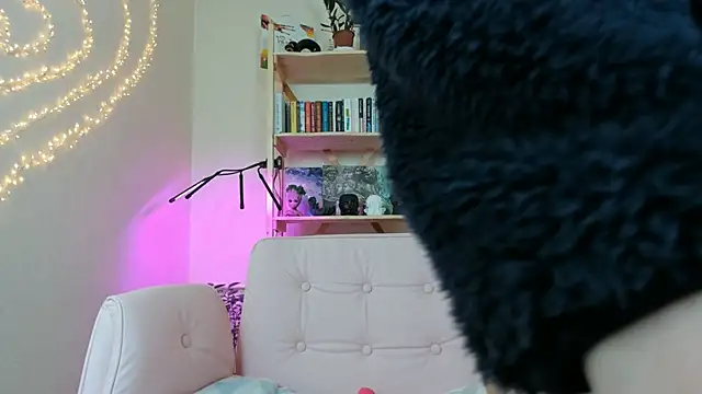 BrightDani's cam snapshot