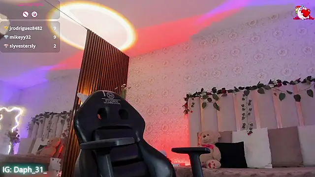 Daphnne_tay's cam snapshot