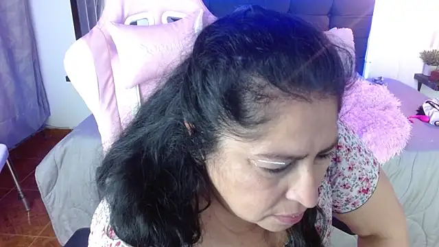 Keyla01_'s cam snapshot