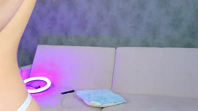 OnlyForYou_'s cam snapshot