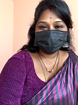 chaitara-reddy's cam snapshot