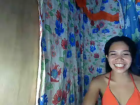 PinaySkinnyGirl's cam snapshot