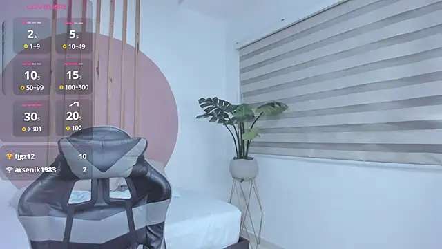 charlottee27_'s cam snapshot