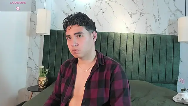 Gabriell_ramirez's cam snapshot