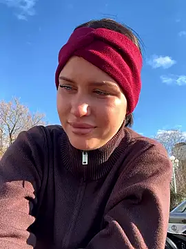 KikiWatson live sex cam