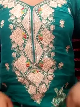 pari_rani7's cam snapshot