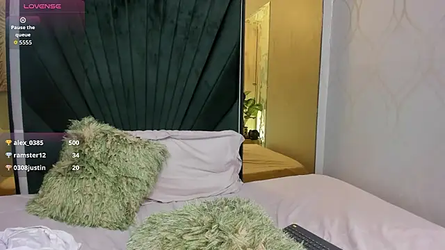 beautifulgirl4u_'s cam snapshot