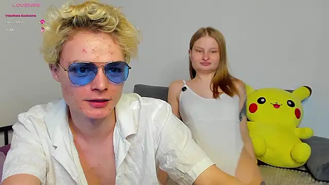_pikachu0_0 live sex cam